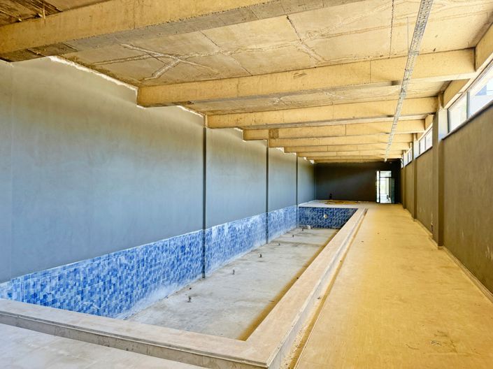 Image No.10-1 Bed Property for sale