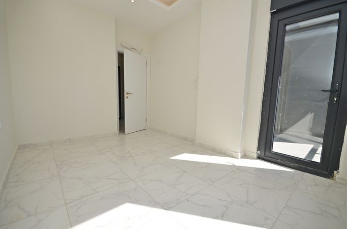 Image No.6-1 Bed Property for sale