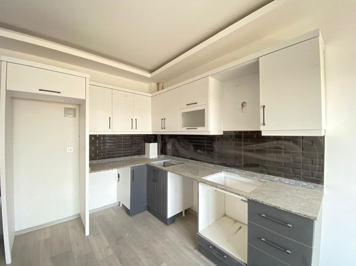 Image No.4-1 Bed Property for sale