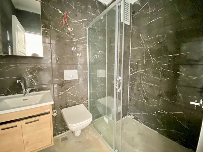 Image No.7-1 Bed Property for sale