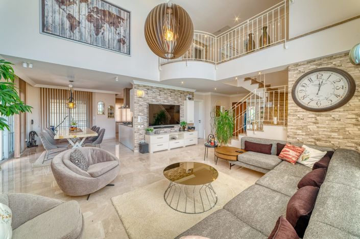 Image No.5-3 Bed Property for sale