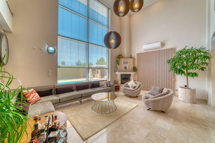 Image No.6-3 Bed Property for sale