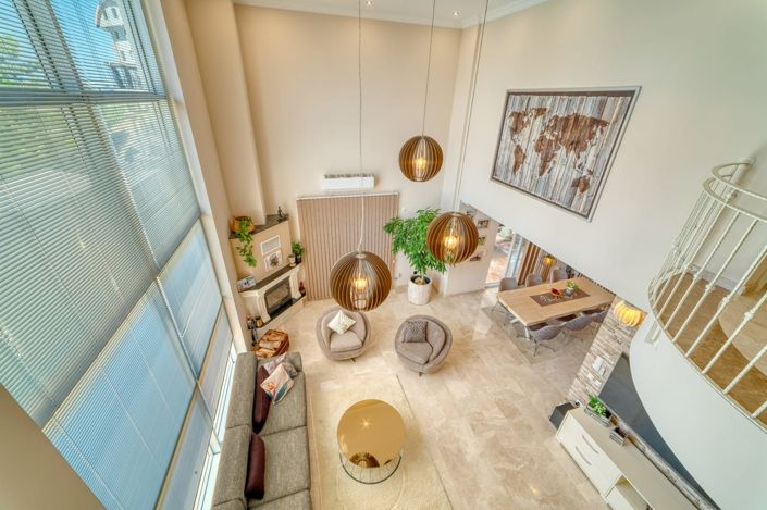 Image No.8-3 Bed Property for sale