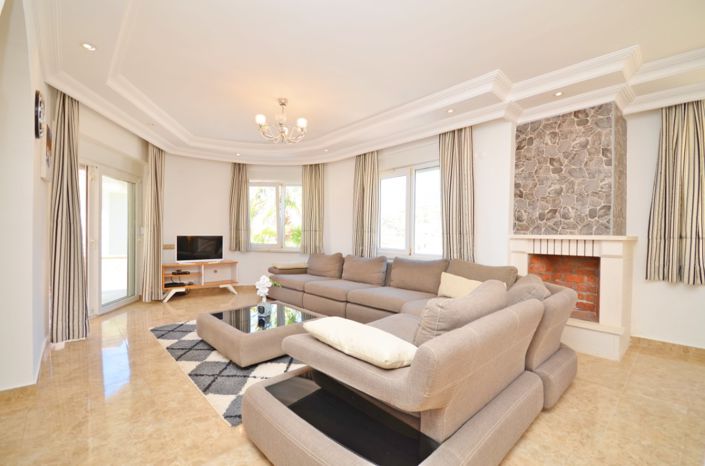 Image No.9-3 Bed Property for sale