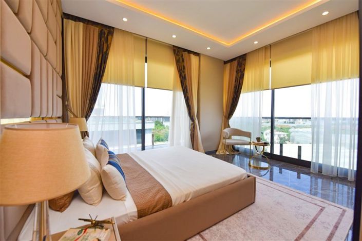 Image No.9-4 Bed Property for sale