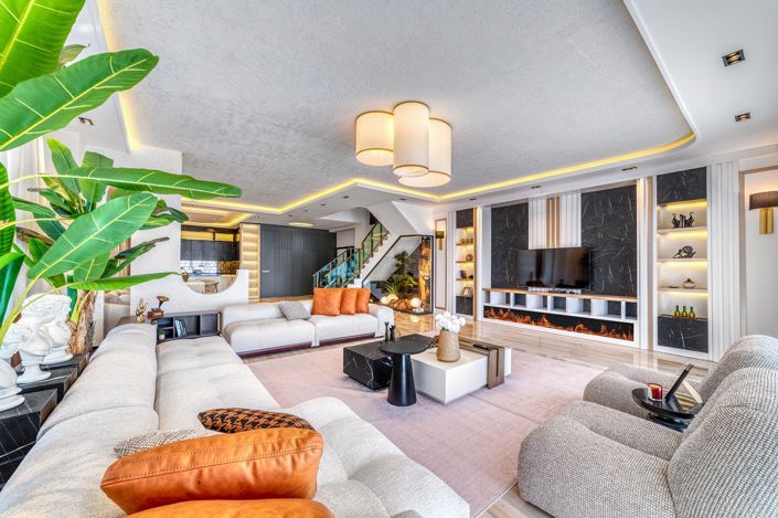 Image No.2-6 Bed Property for sale