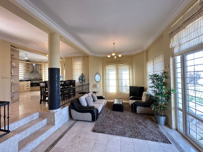 Image No.2-Propriété de 4 chambres à vendre à Alanya