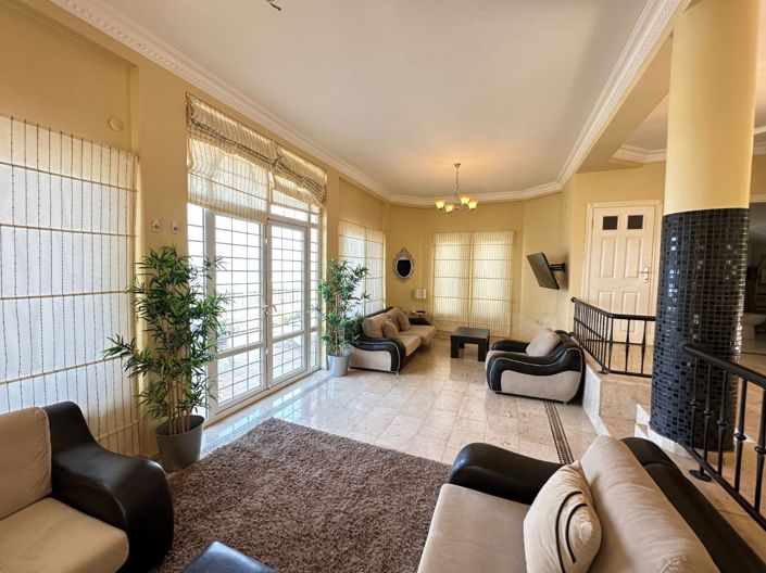 Image No.5-Propriété de 4 chambres à vendre à Alanya