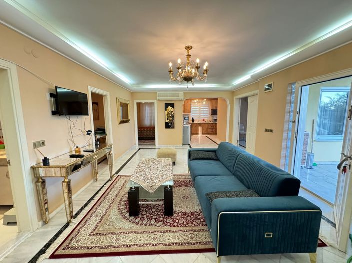 Image No.5-Propriété de 4 chambres à vendre à Alanya