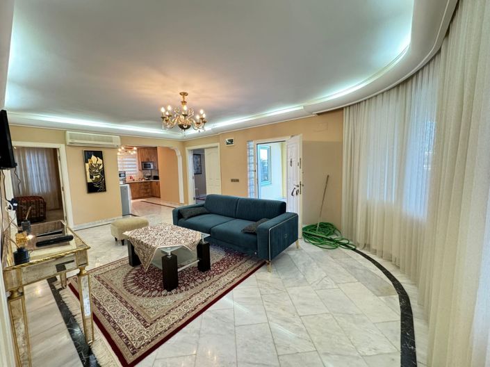 Image No.6-Propriété de 4 chambres à vendre à Alanya