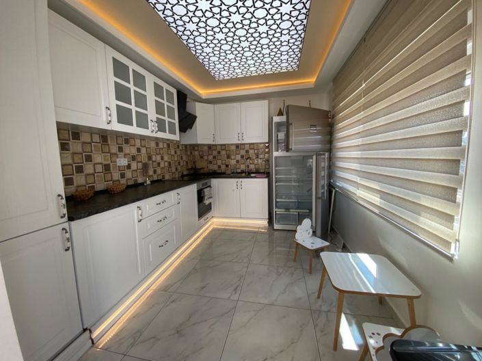 Image No.8-3 Bed Property for sale