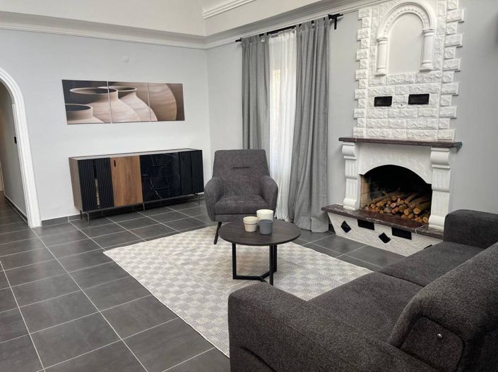 Image No.5-3 Bed Property for sale