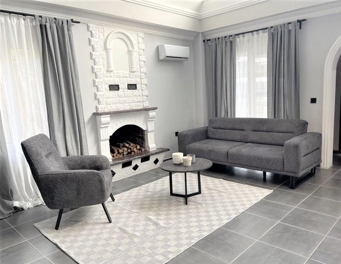 Image No.9-3 Bed Property for sale