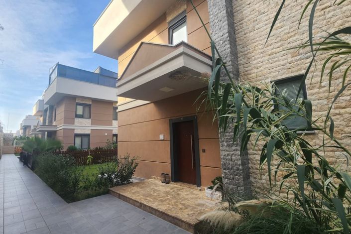 Image No.2-3 Bed Property for sale