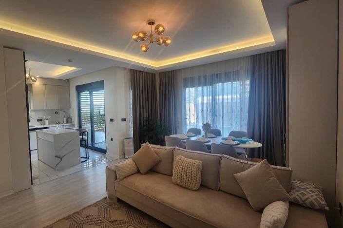 Image No.3-3 Bed Property for sale