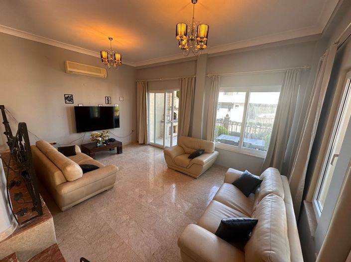 Image No.8-3 Bed Property for sale