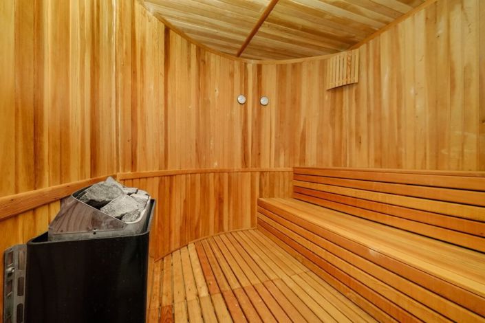 Image No.6-4 Bed Property for sale