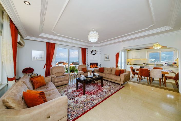 Image No.7-4 Bed Property for sale