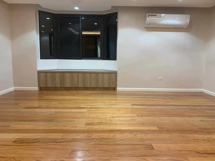 Image No.6-6 Bed Property for sale