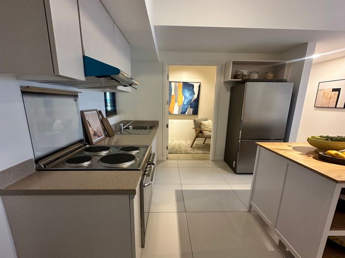 Image No.3-3 Bed Property for sale