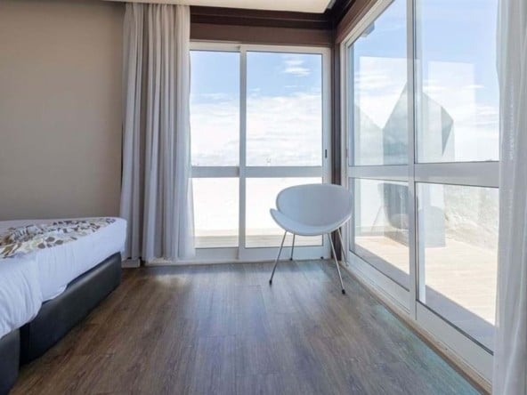 Image No.9-1 Bed Property for sale