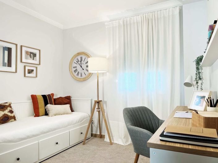 Image No.4-2 Bed Property for sale