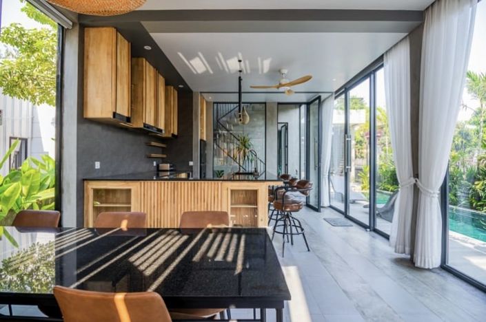 Image No.8-3 Bed Property for sale