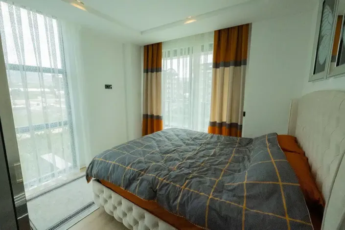 Image No.6-3 Bed Property for sale