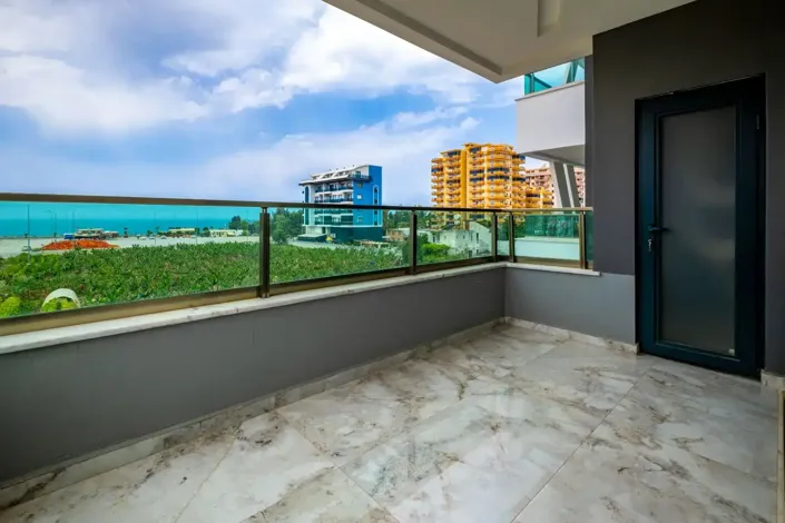 Image No.8-3 Bed Property for sale