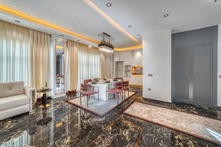 Image No.5-6 Bed Property for sale