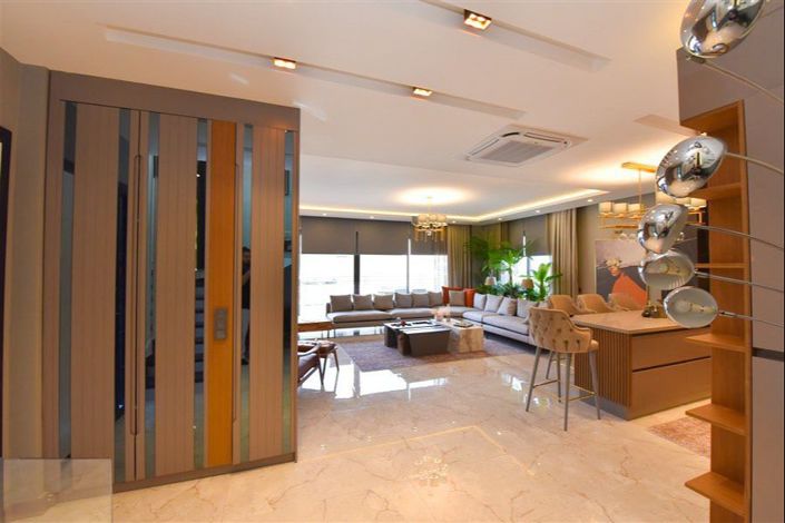 Image No.7-4 Bed Property for sale