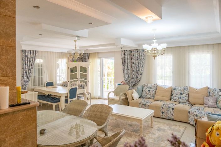 Image No.3-Propriété de 5 chambres à vendre à Alanya