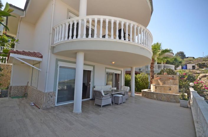 Image No.3-4 Bed Property for sale