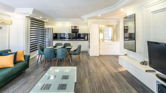 Image No.10-4 Bed Property for sale