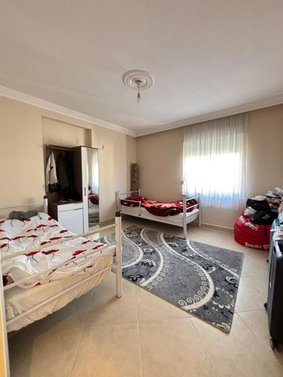 Image No.4-4 Bed Property for sale