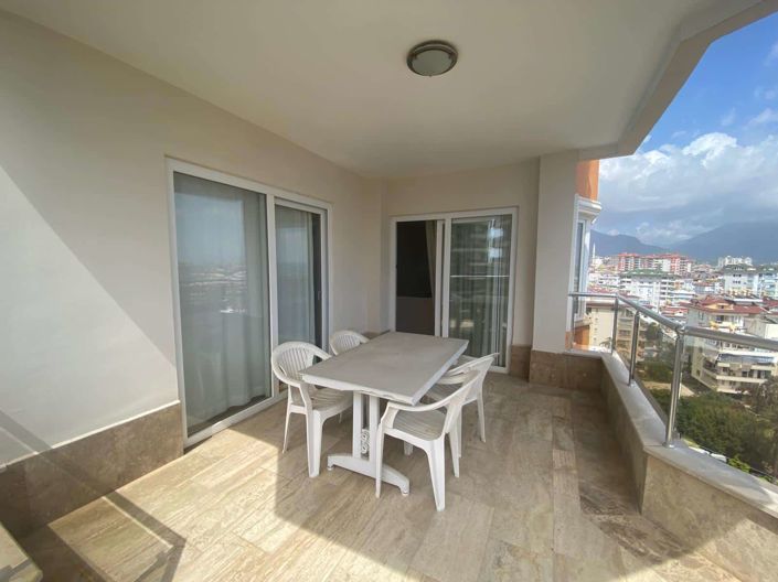 Image No.6-4 Bed Property for sale