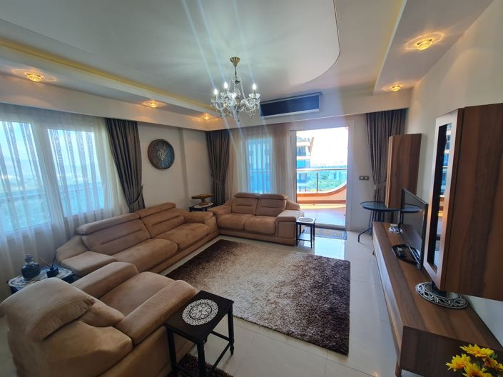 Image No.2-Propriété de 4 chambres à vendre à Alanya