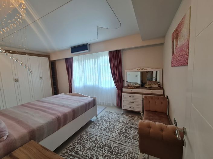 Image No.5-Propriété de 4 chambres à vendre à Alanya