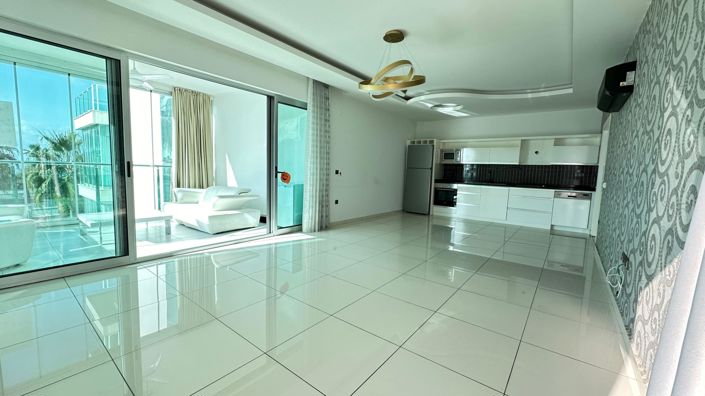 Image No.5-5 Bed Property for sale