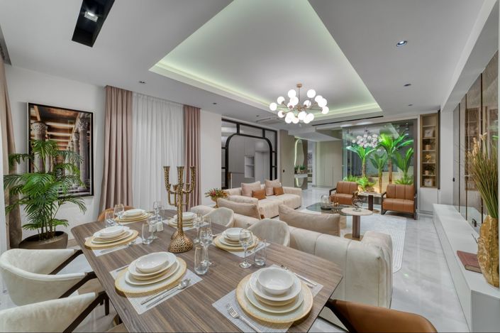 Image No.6-5 Bed Property for sale