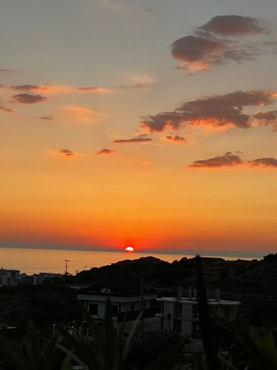 Image No.2-4 Bed Property for sale