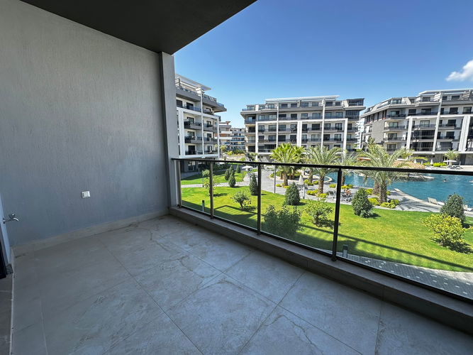 Image No.9-4 Bed Property for sale