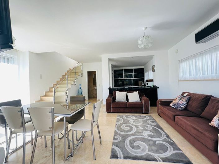 Image No.3-Propriété de 4 chambres à vendre à Alanya