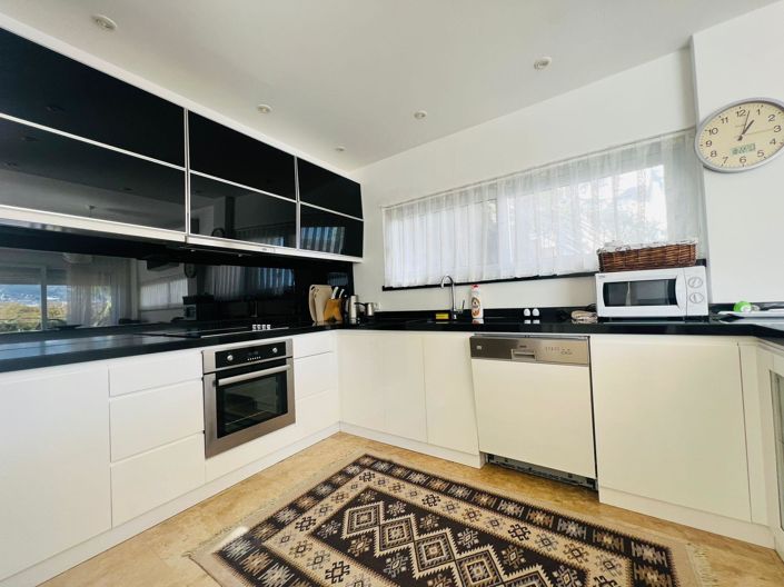 Image No.7-Propriété de 4 chambres à vendre à Alanya