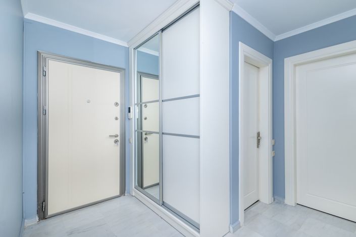 Image No.3-4 Bed Property for sale