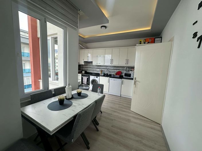 Image No.6-4 Bed Property for sale