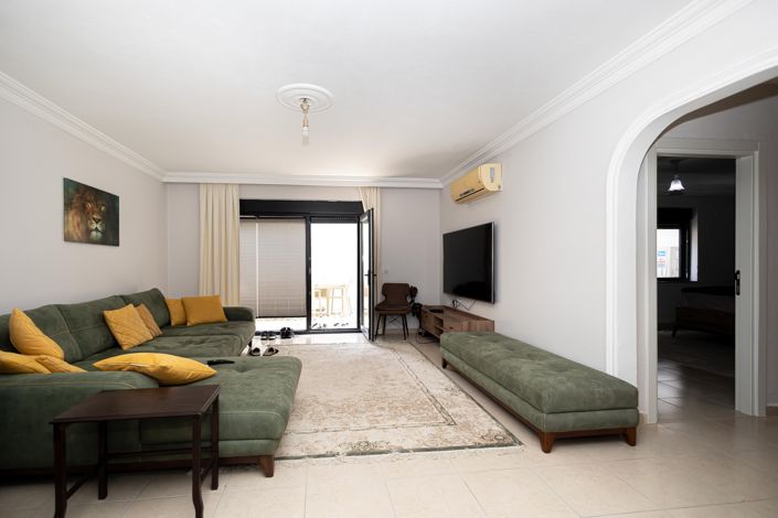 Image No.7-7 Bed Property for sale