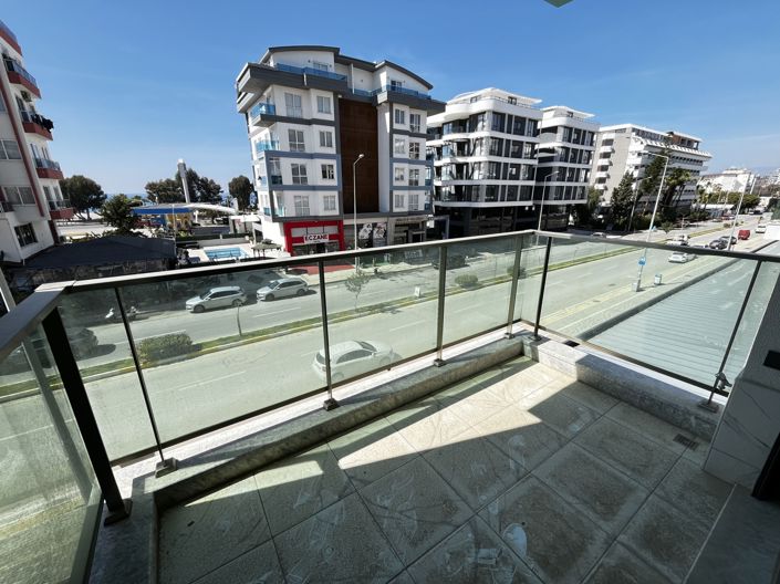 Image No.3-3 Bed Property for sale