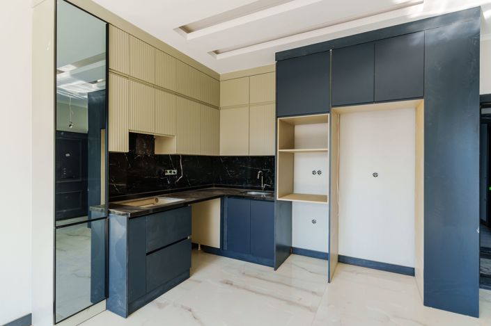 Image No.9-3 Bed Property for sale