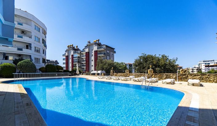 Image No.17-3 Bed Property for sale